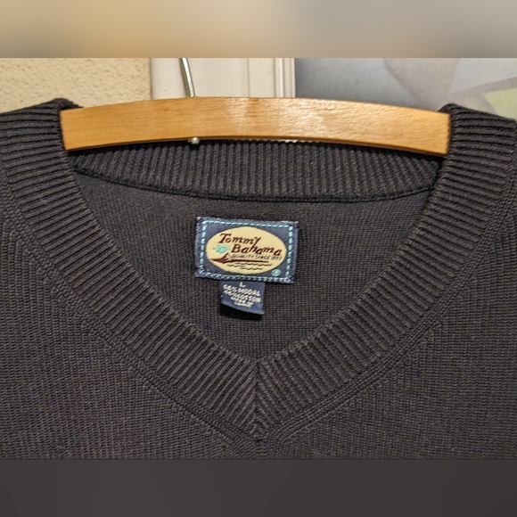 Tommy Bahama Men's Large pullover sweater black - Picture 2 of 4